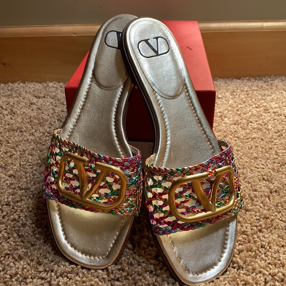 Valentino Garavani Vlogo Sandal